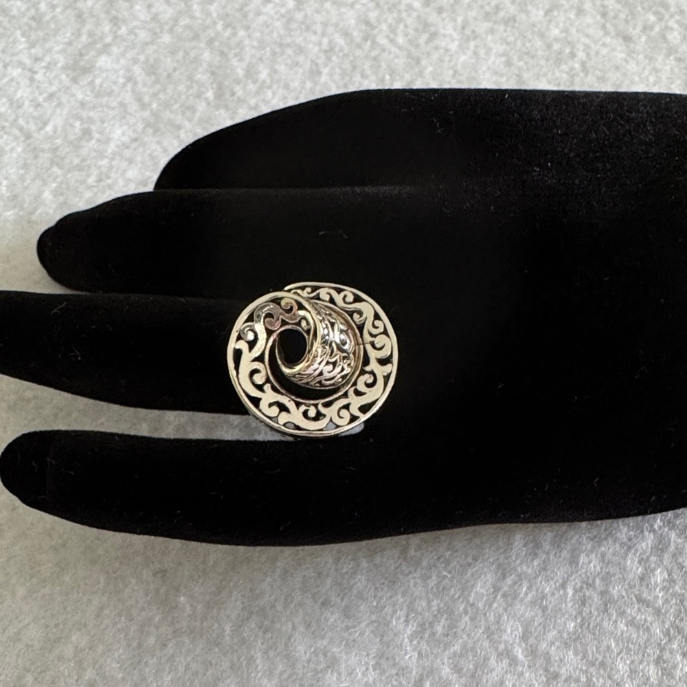 Silver Swirl Ring